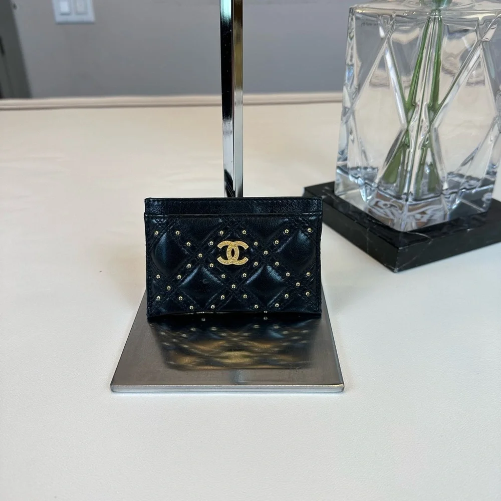 Chanel Black Lambskin CC Logo Wallet Card Holder - Picture 1 of 12